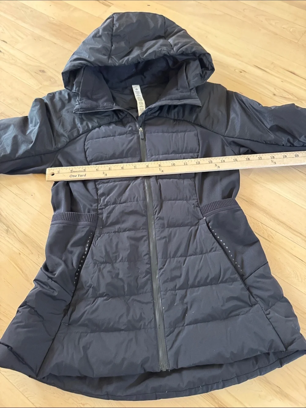Lululemon-Women's Down for It All Jacket-Coat-Black-Athletic Athleisure-Size 6